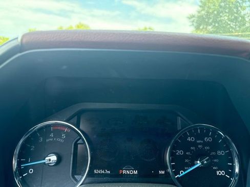 Used 2022 Ford F250 Platinum AWD/4WD image 17