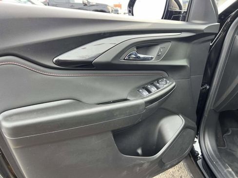 Certified 2023 Chevrolet TrailBlazer RS w/ Convenience Package image 10