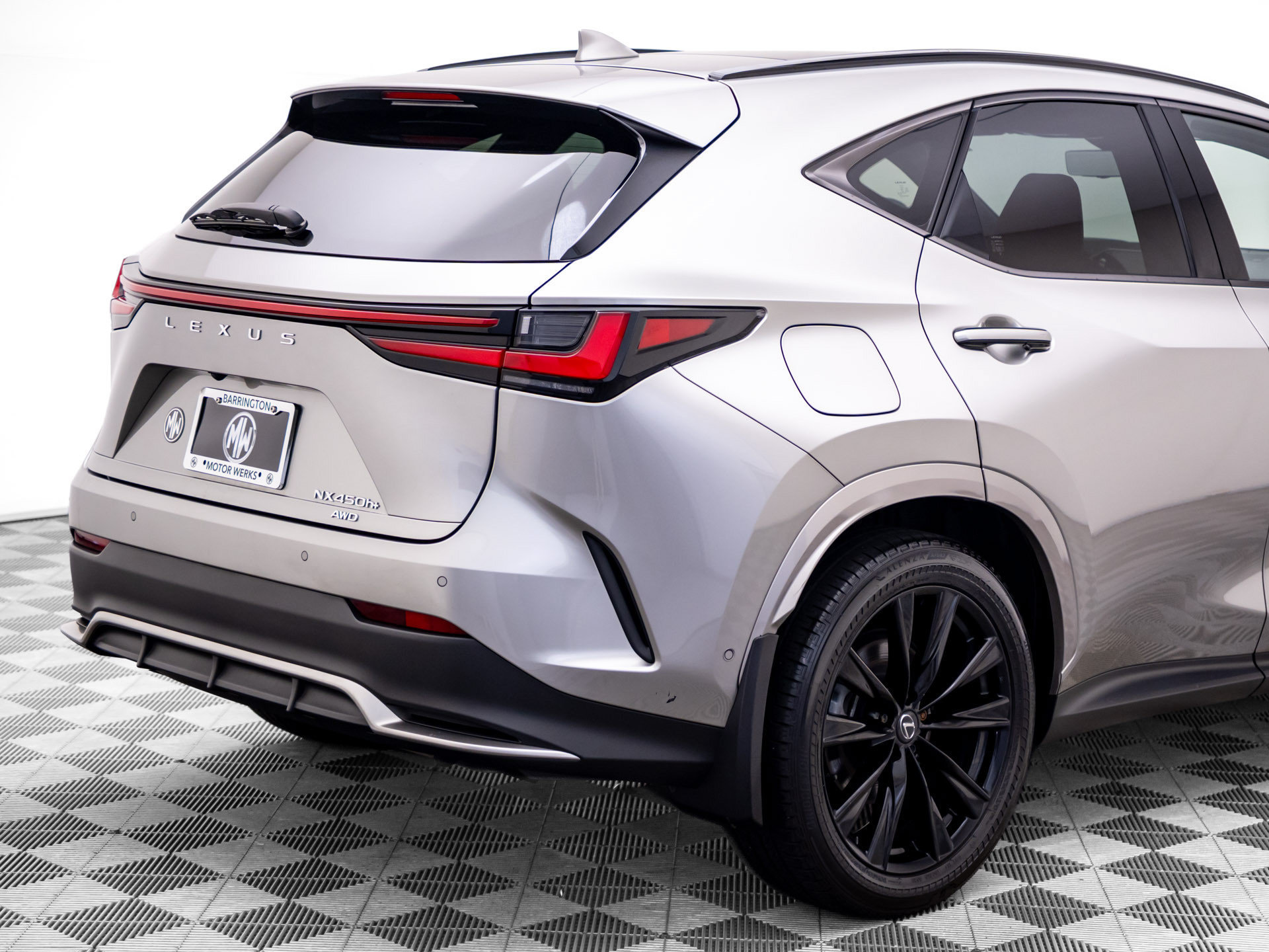 Used 2025 Lexus NX 450h+ F Sport w/ Accessory Package (2T) AWD/4WD image 33