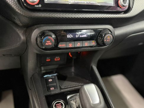 Used 2022 Nissan Kicks SV FWD image 19