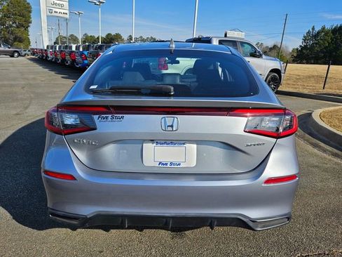 Used 2023 Honda Civic Sport image 11