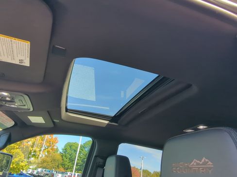 Used 2025 Chevrolet Silverado 2500 High Country w/ High Country Premium Package image 23