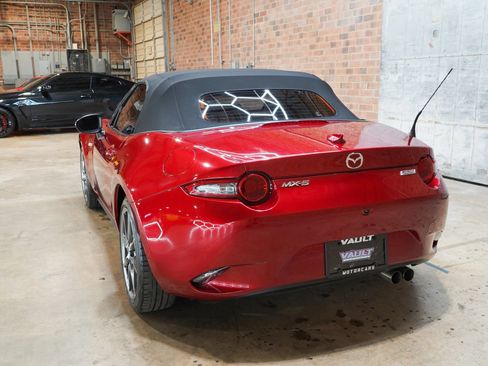 Used 2019 MAZDA MX-5 Miata Grand Touring RWD image 13
