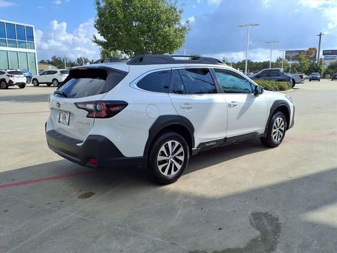 Used 2025 Subaru Outback Premium w/ Popular Package #1A image 24