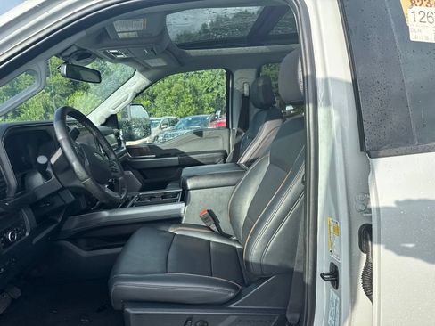 Used 2026 Ford F250 Lariat w/ Black Appearance Package AWD/4WD image 11