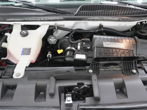 Used 2017 Chevrolet Express 3500 LT w/ LT Preferred Equipment Group image 20