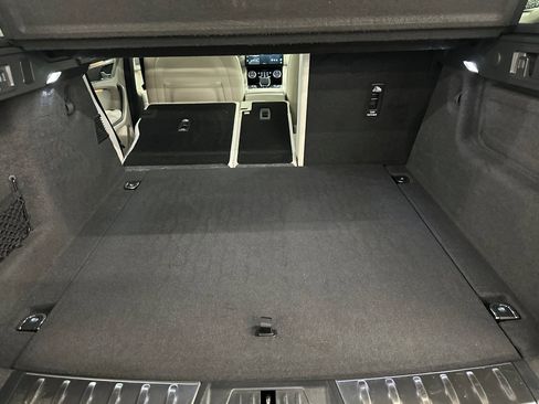 Used 2022 Jaguar F-PACE S image 33