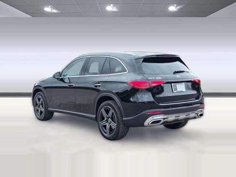 New 2026 Mercedes-Benz GLC 300 4MATIC image 3