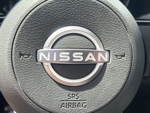 Used 2023 Nissan Rogue SV FWD image 25