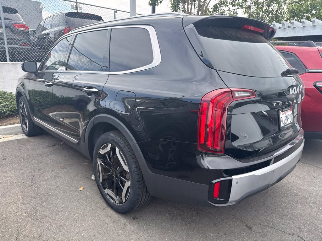 Certified 2024 Kia Telluride S w/ S Sunroof Package FWD image 2