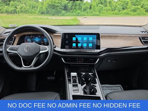 Used 2024 Volkswagen Atlas SE AWD/4WD image 14