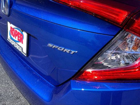 Used 2020 Honda Civic Sport image 8