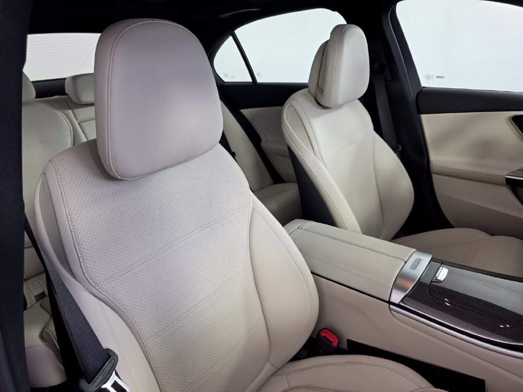 Certified 2023 Mercedes-Benz C 300 4MATIC Sedan image 29