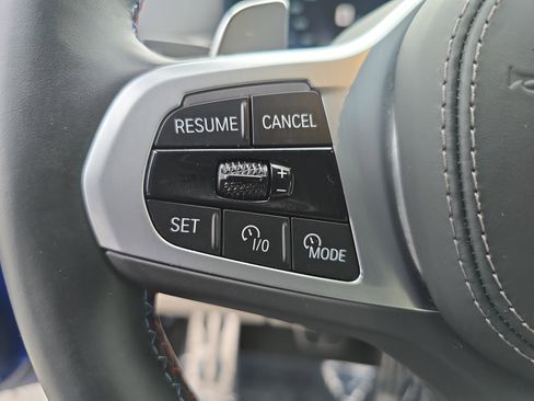 Used 2025 BMW X7 M60i image 19