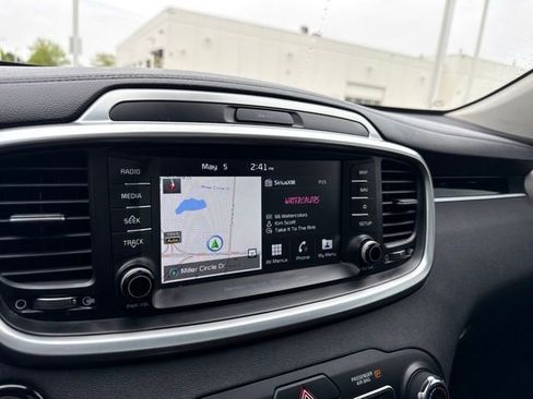 Used 2019 Kia Sorento SX w/ SX Touring Package AWD/4WD image 17
