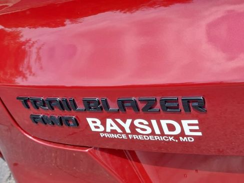 Used 2023 Chevrolet TrailBlazer RS AWD/4WD image 38