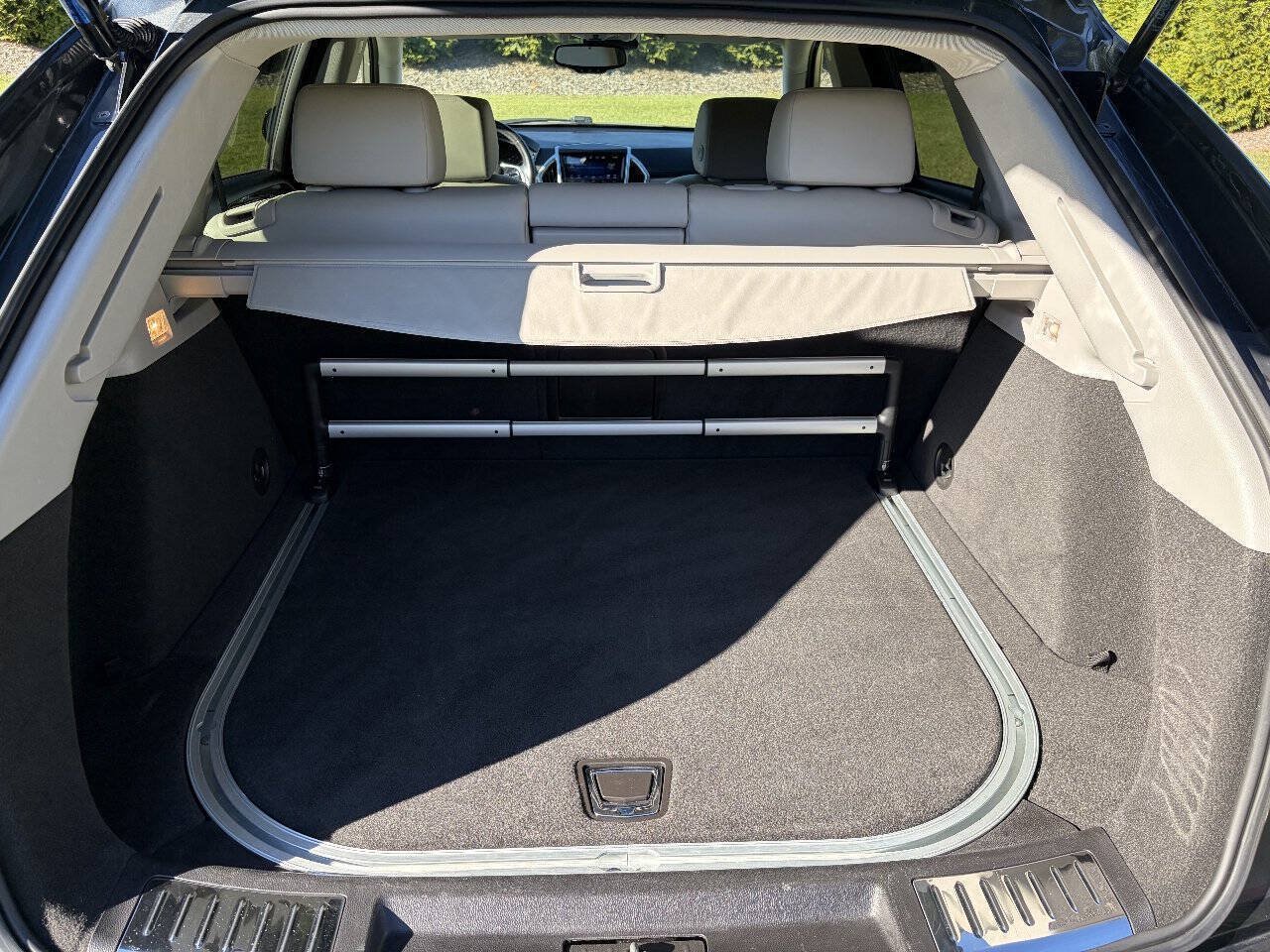 Used 2015 Cadillac SRX Performance w/ Driver Awareness Package FWD image 9
