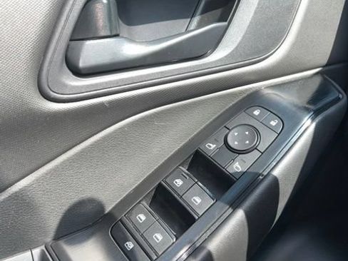 Used 2024 Nissan Rogue S FWD image 22