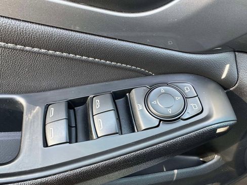 Certified 2023 Chevrolet Traverse LT image 19