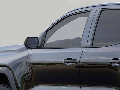 New 2026 GMC Canyon Elevation w/ Convenience Package image 12