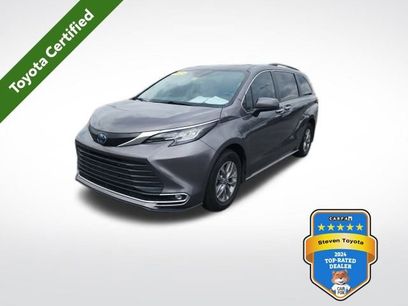 Used 2023 Toyota Sienna XLE
