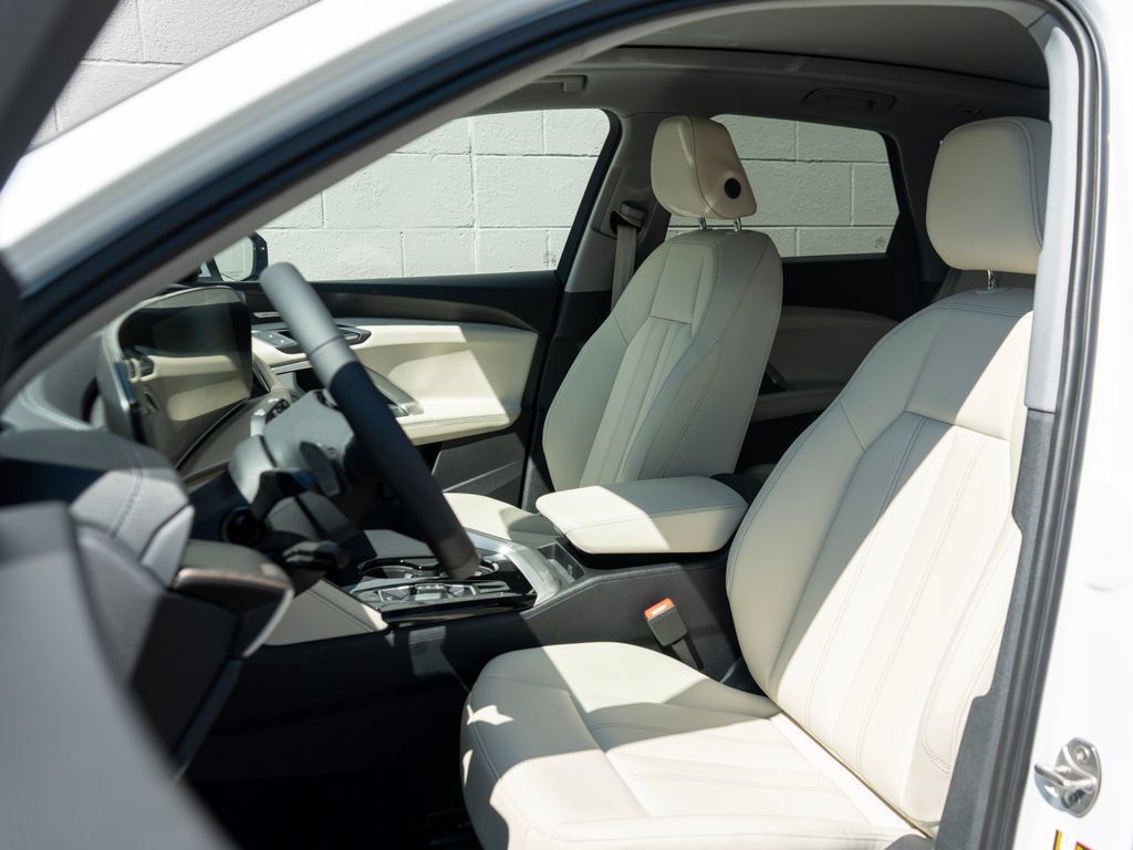 New 2026 Audi Q5 Premium Plus AWD/4WD image 8