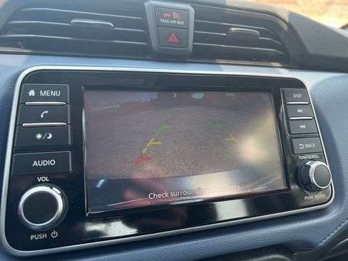 Used 2024 Nissan Versa SV FWD image 22