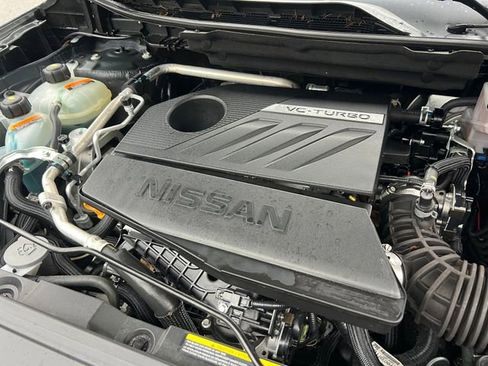 Used 2023 Nissan Rogue SV image 33
