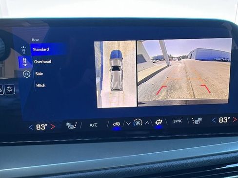 New 2026 Chevrolet Traverse LT w/ Sun and Wheel Package image 19