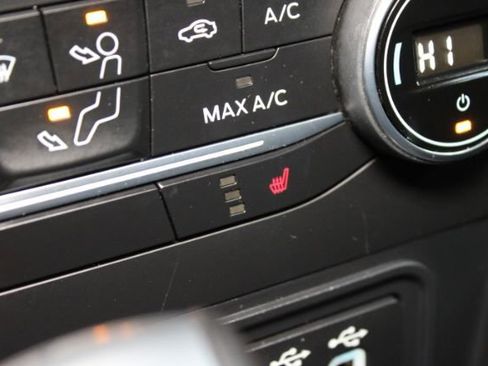 Used 2018 Ford EcoSport SE image 18