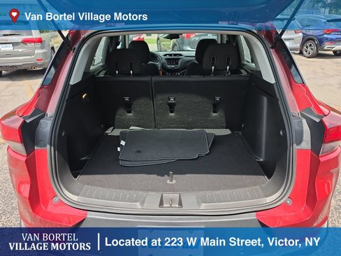 Used 2021 Chevrolet TrailBlazer LS AWD/4WD image 25