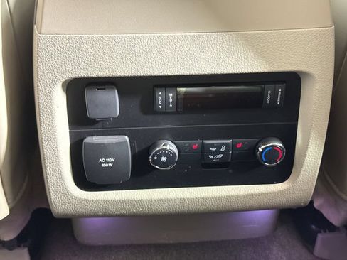 Used 2015 Lincoln Navigator 4WD image 45