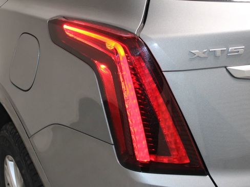 Used 2023 Cadillac XT5 Premium Luxury image 57