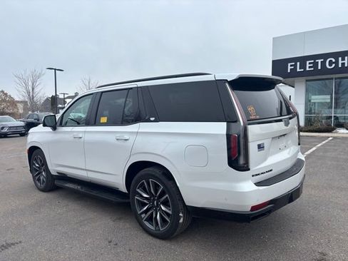 Used 2021 Cadillac Escalade Sport w/ Driver Assist Tech Package image 8