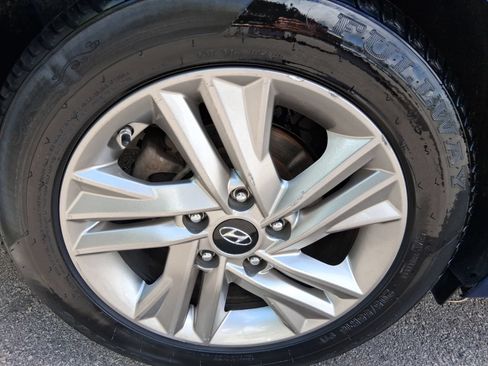 Used 2019 Hyundai Elantra SEL FWD image 12