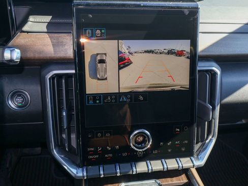 New 2026 GMC Acadia Denali Ultimate w/ LPO, Floor Liner Package image 20