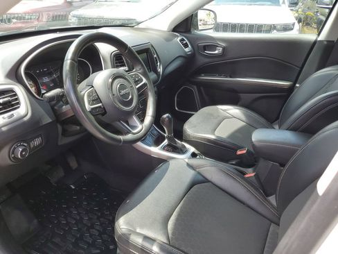 Used 2019 Jeep Compass Latitude AWD/4WD image 15