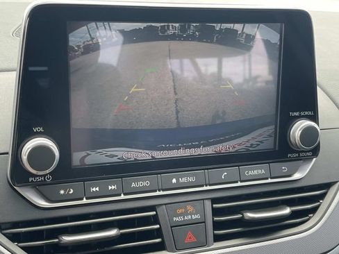 Used 2023 Nissan Altima 2.5 SR FWD image 29