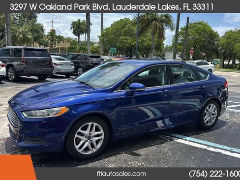 Used 2015 Ford Fusion SE FWD image 6