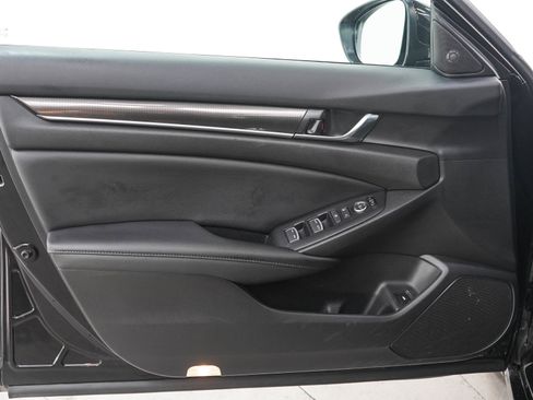 Used 2021 Honda Accord Sport image 18