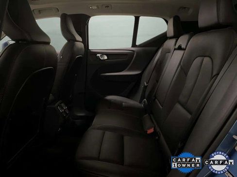 Used 2025 Volvo XC40 B5 Plus image 20