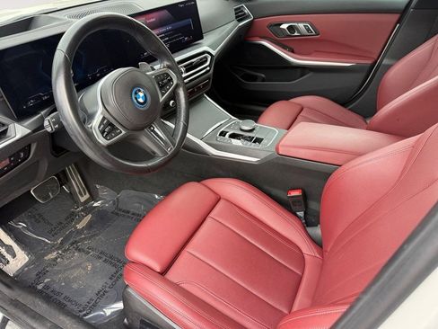 Used 2023 BMW 330e w/ M Sport Package image 18