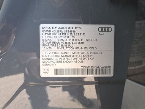 Used 2025 Audi Q6 e-tron Premium Plus w/ Premium Plus image 11