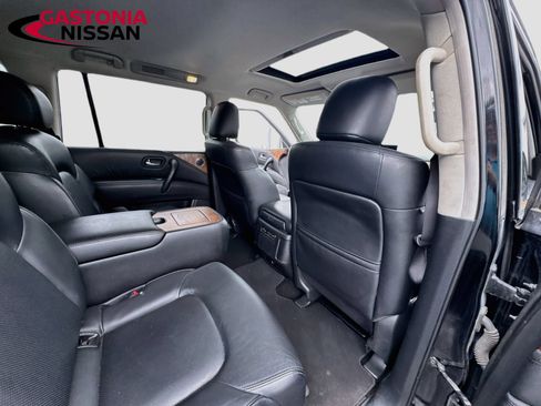 Used 2024 Nissan Armada SL w/ Captain's Chairs Package AWD/4WD image 34