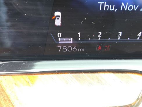 Certified 2024 Cadillac Escalade Sport Platinum w/ Heavy-Duty Trailer Package image 31