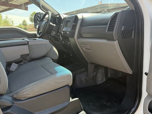 Used 2018 Ford F550 2WD Crew Cab Super Duty w/ XL Value Package image 8