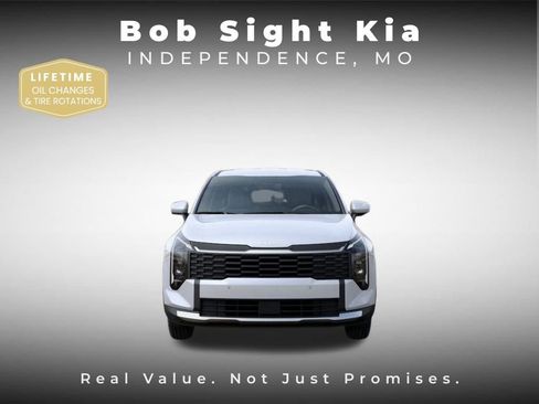 New 2026 Kia Sportage LX image 2