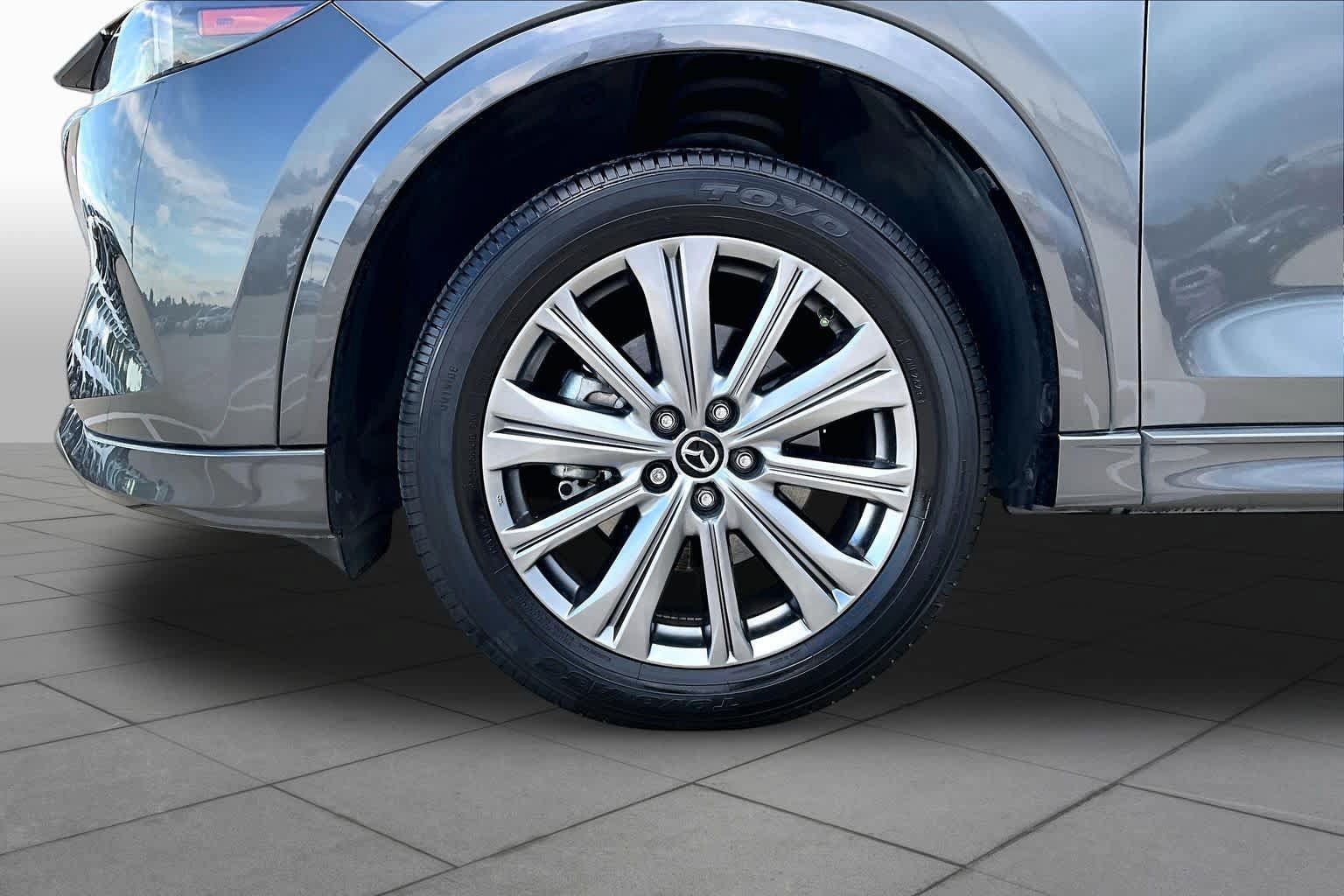 Used 2023 MAZDA CX-5 Signature AWD/4WD image 11