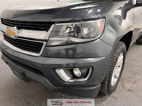 Used 2017 Chevrolet Colorado LT w/ LT Convenience Package RWD image 11