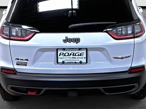 Used 2022 Jeep Cherokee Trailhawk w/ Sun, Sound & Nav Group AWD/4WD image 11